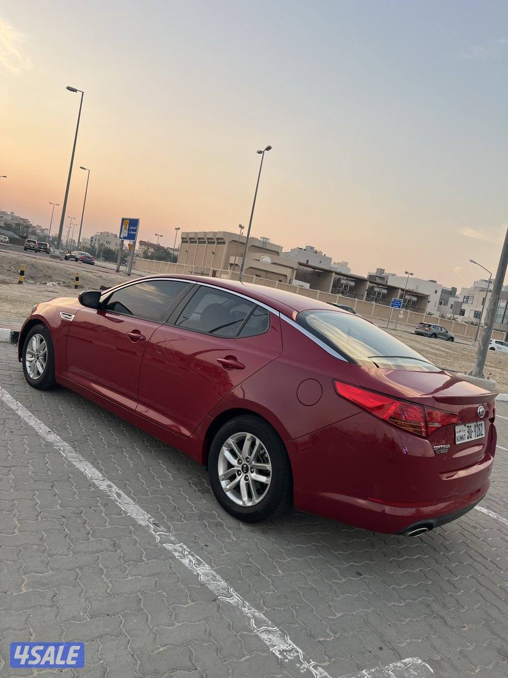 للبيع كيا شرط الفحص (قير و مكينه و شاصي ) والصامل ما اقصر وياه3