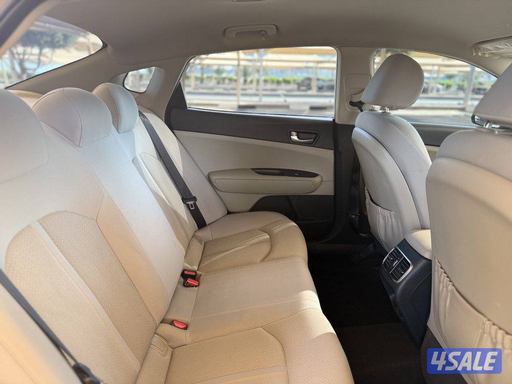 للبيع : كيا موديل 2018 عداد : 240 شرط الفحص صبغ الوكاله5