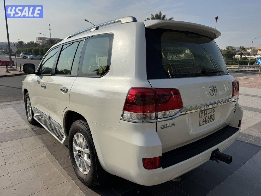 للبيع : لاند كروزر GXR : موديل 20166