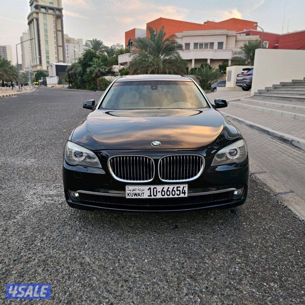 BMW 740iL 2012 صبغ الوكالة1