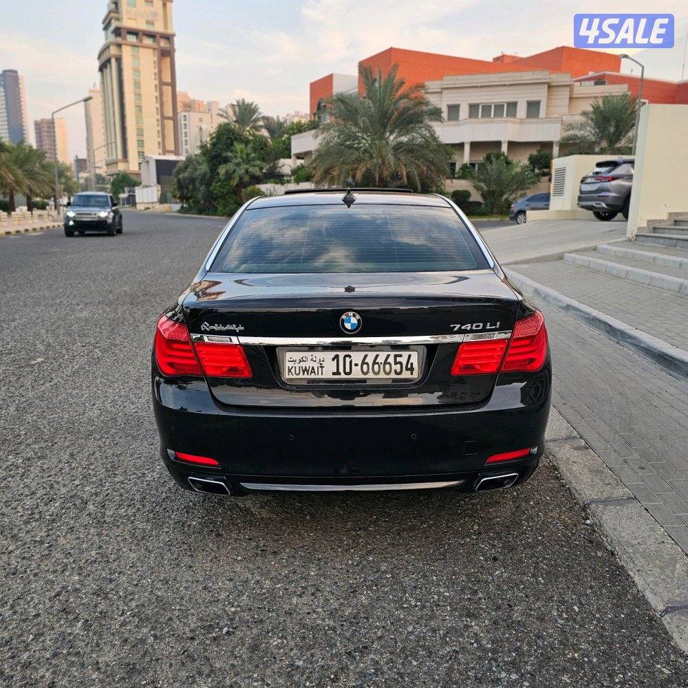 BMW 740iL 2012 صبغ الوكالة6