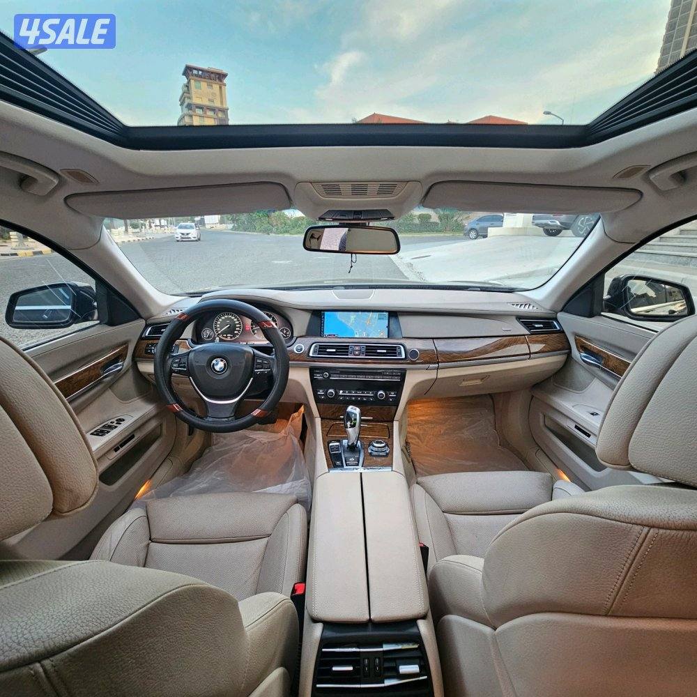 BMW 740iL 2012 صبغ الوكالة10