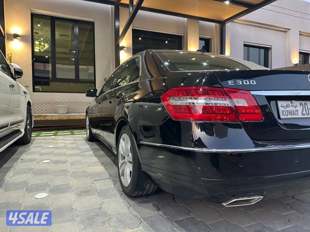 للبيع مرسيدس مديل ٢٠١٢ ماشي ١٢٠ ألف كامل  الموصفات2