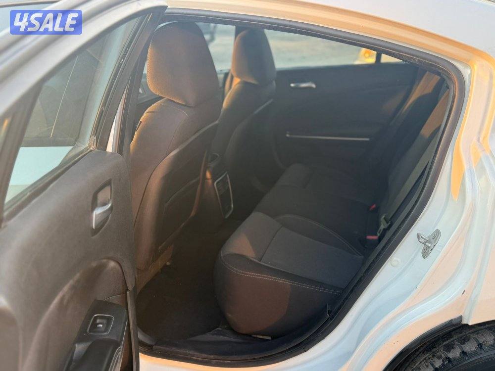 للبيع شارجر 2016 بيع ب اقل الاسعار6