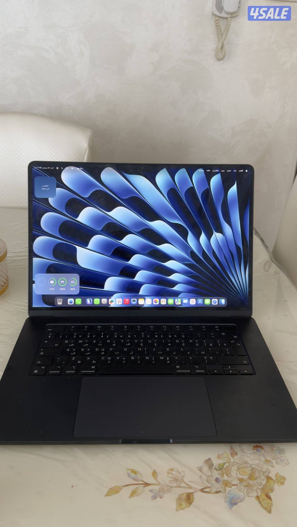 للبيع ماك بوك اير M2  بطارية 100‎%‎0