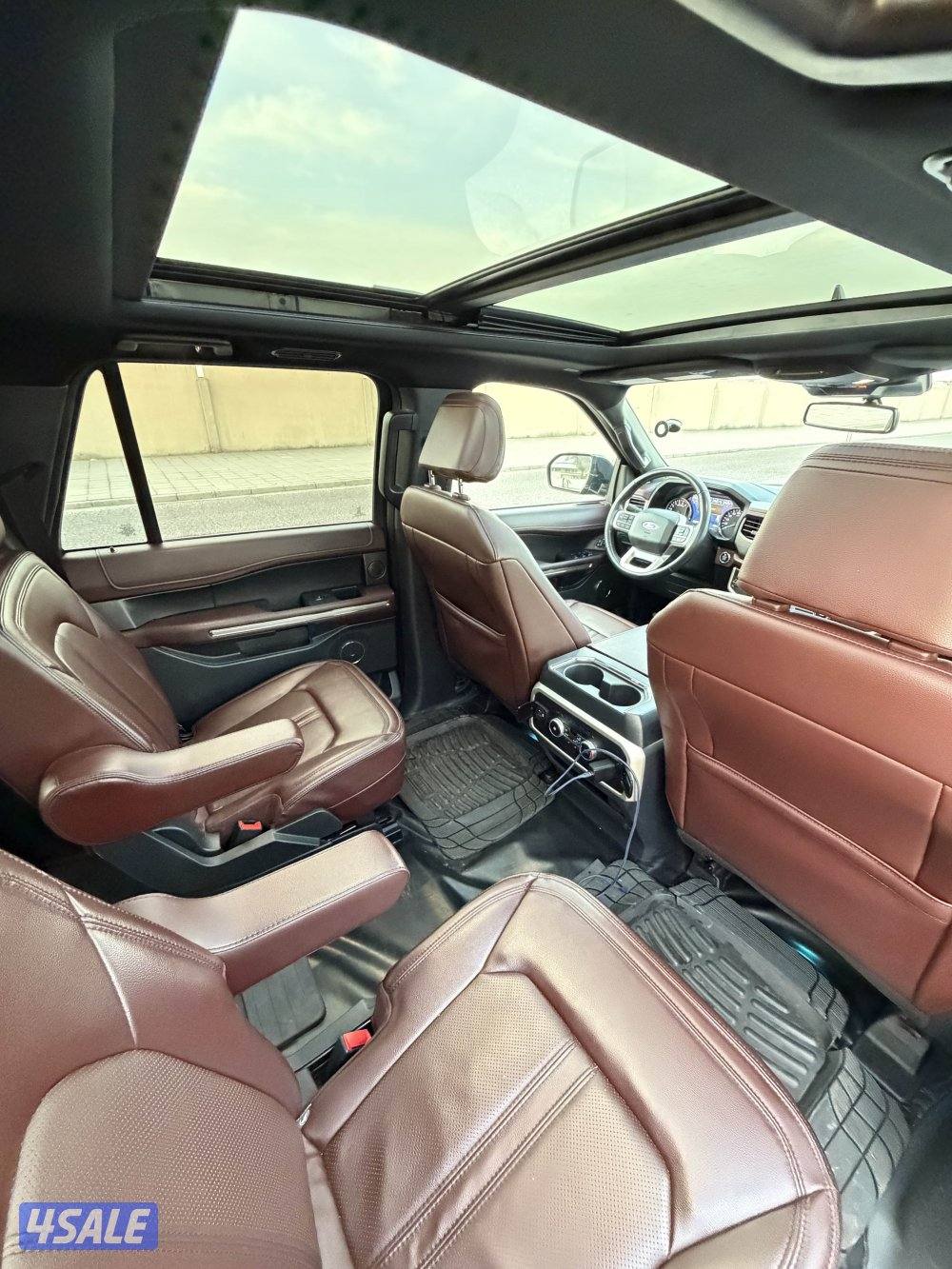 2022 ford expedition  premium EL8