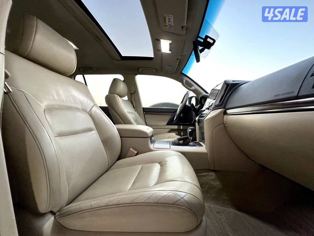 معرض القمة🚩9