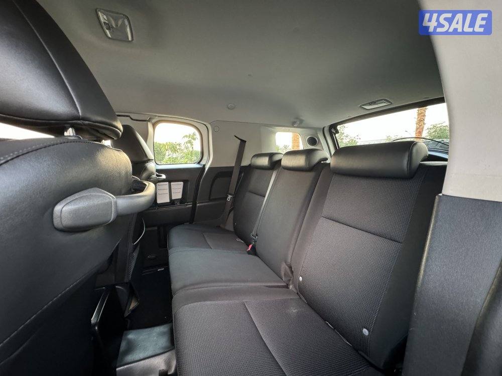 تويوتا FJ موديل 2013 الدرجه الاولى بحاله الوكاله5