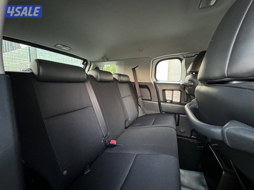 تويوتا FJ موديل 2013 الدرجه الاولى بحاله الوكاله7