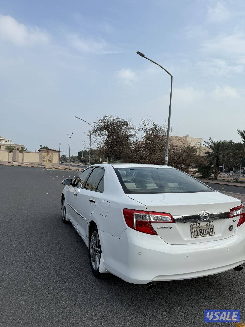 كامري ٢٠١٥ GLX بدون فتحه0