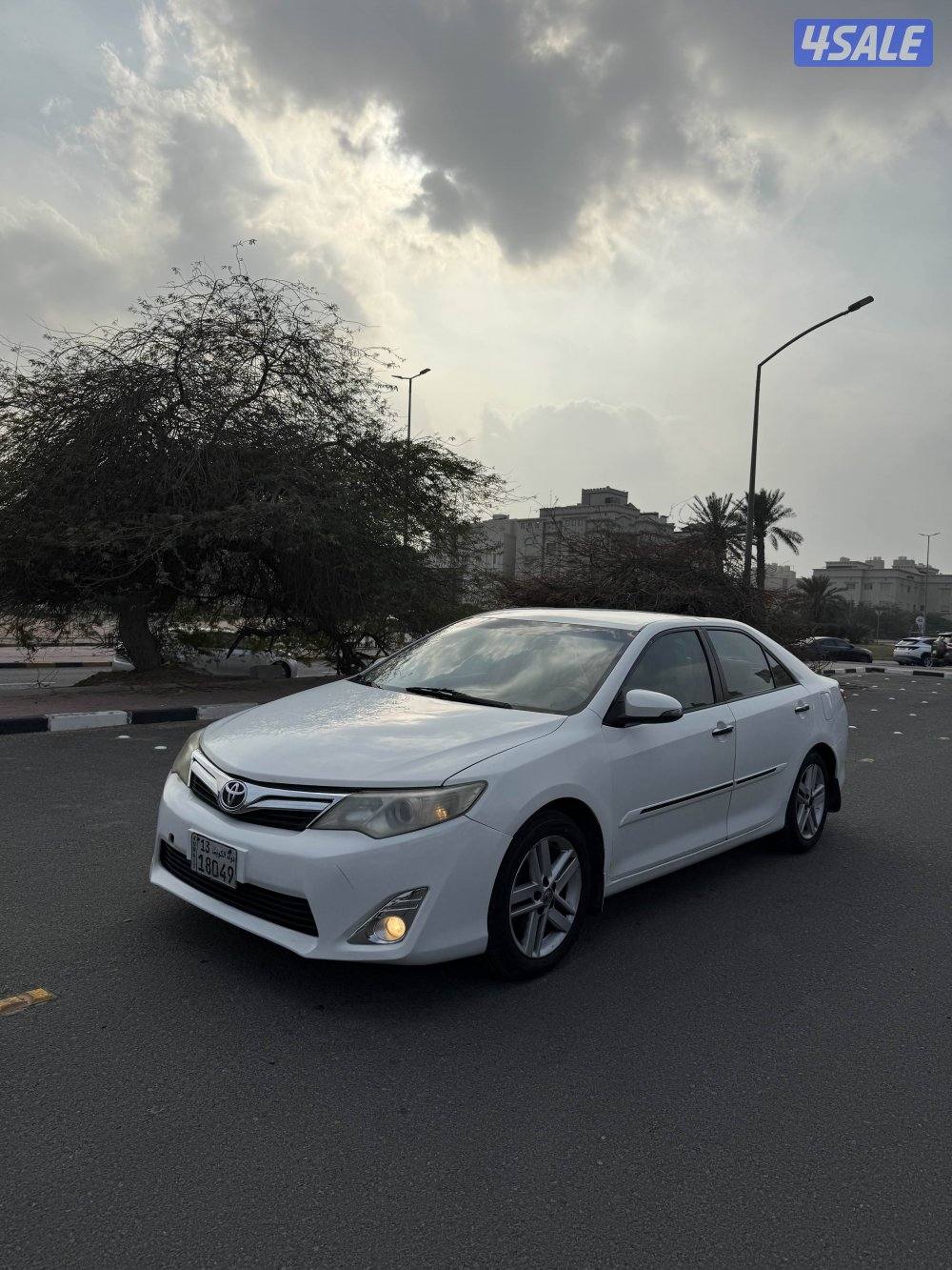 كامري ٢٠١٥ GLX بدون فتحه1