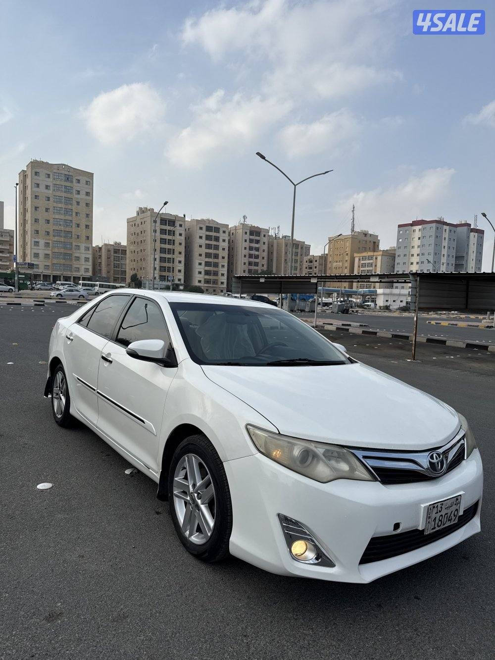 كامري ٢٠١٥ GLX بدون فتحه6