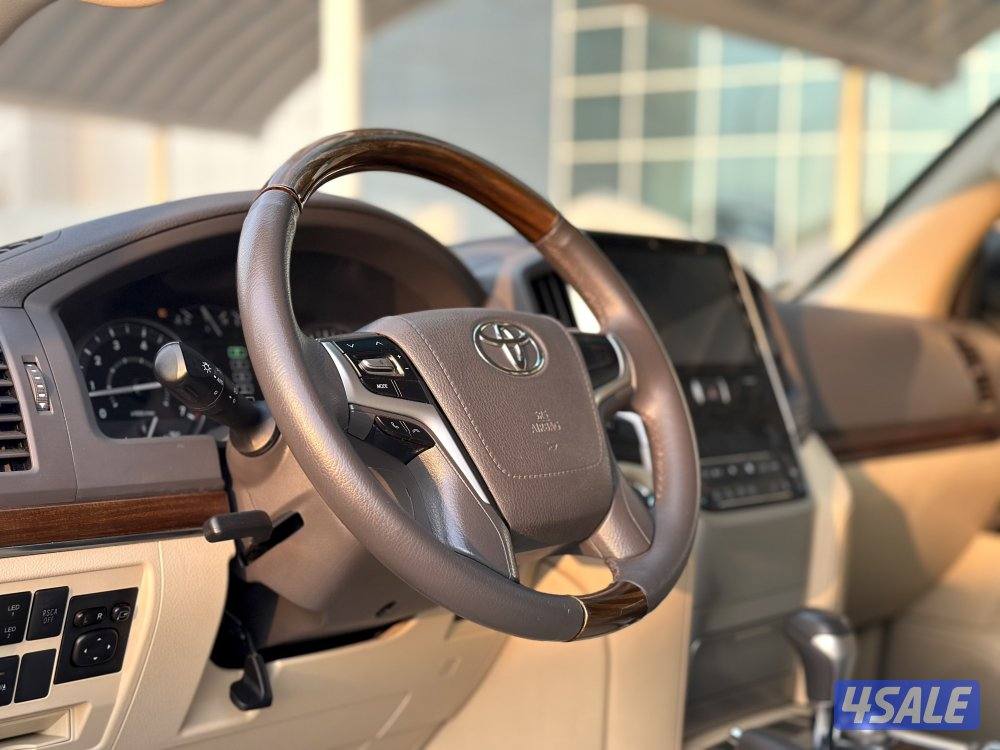 معرض القمة🚩7