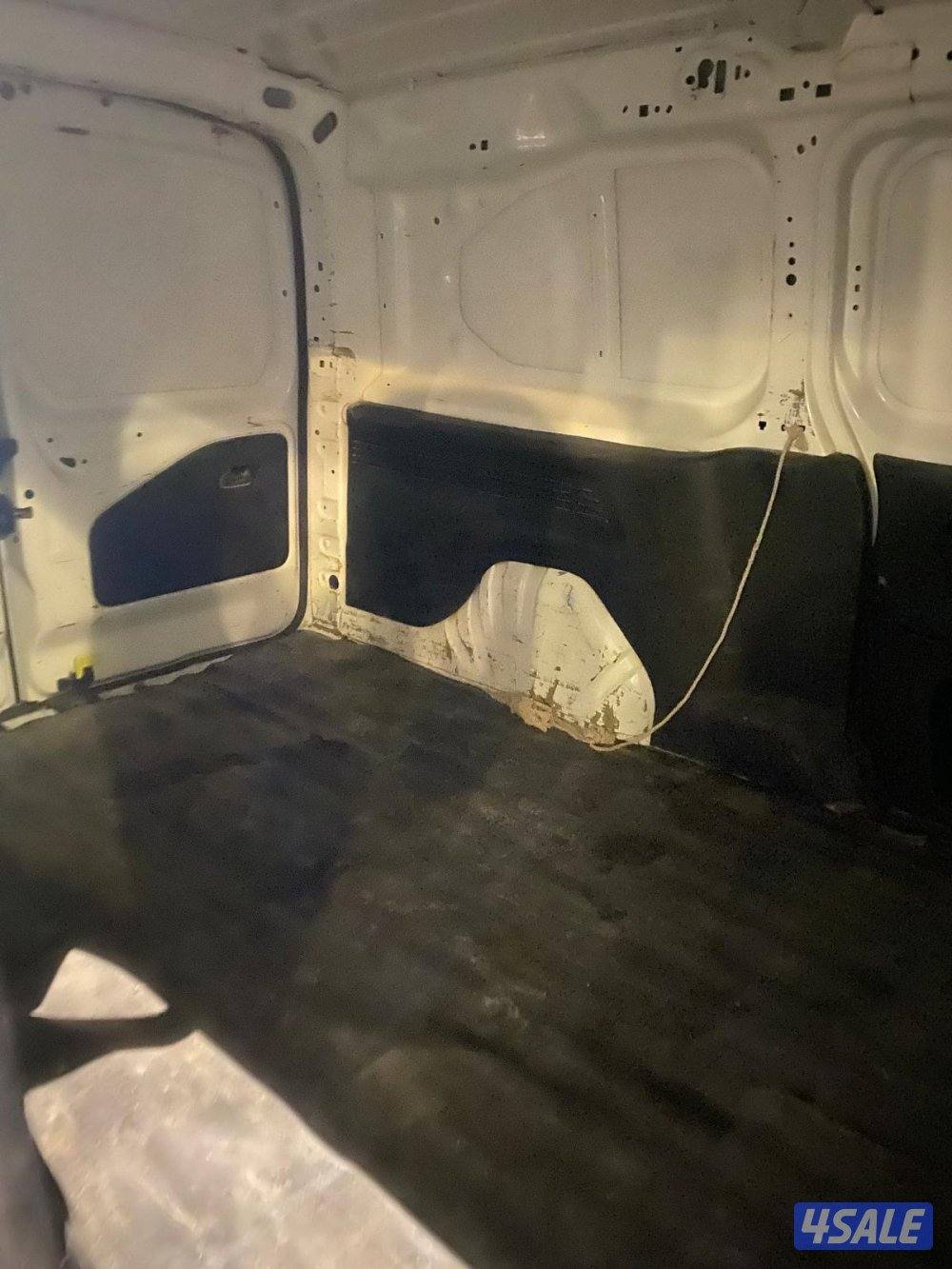 بيجو عداد ٧٧ الف قير عادي بانزين1