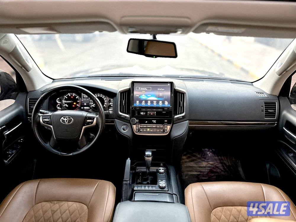 معرض القمة🚩11