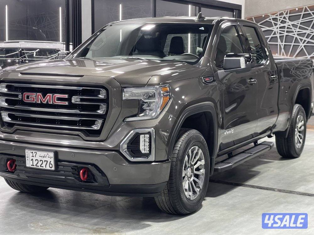 للبيع وانيت سيرا AT4  كبينه ونص  موديل 2020 ماشي فقط 80 الف دبل جير14