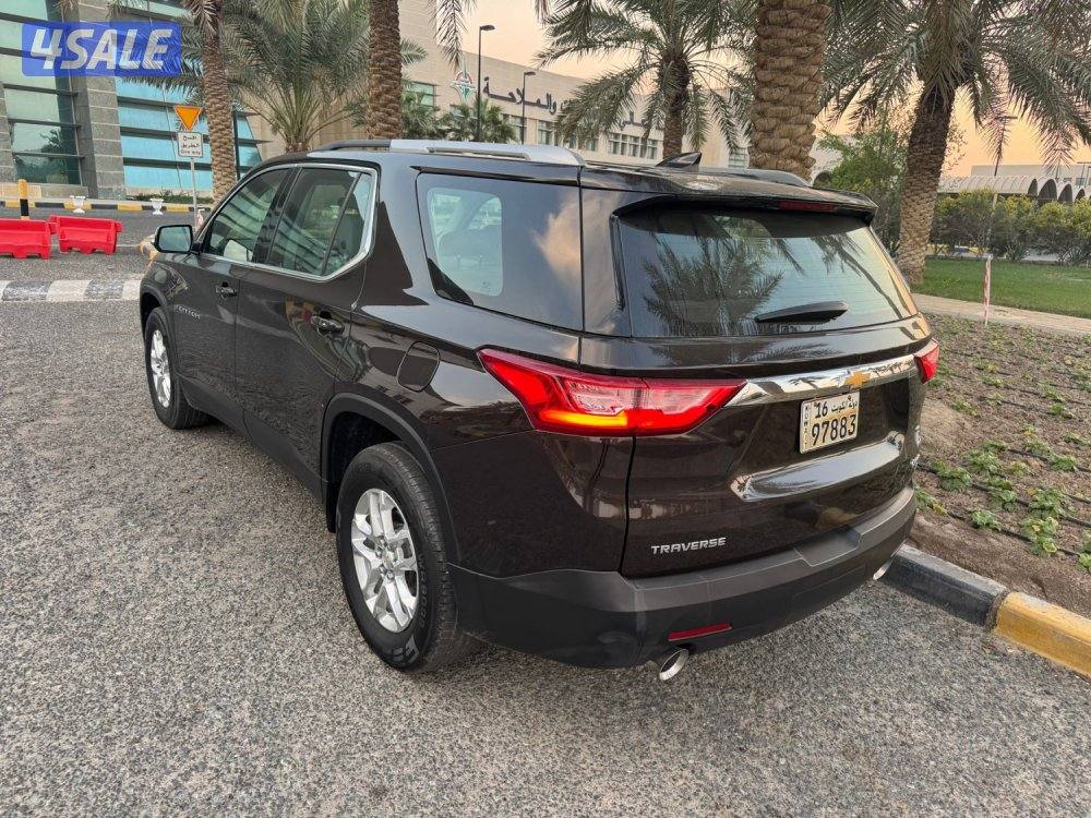 جيب شفر ترافيرس 2018 ماشي 136 بحالة نظيفه شرط الفحص3