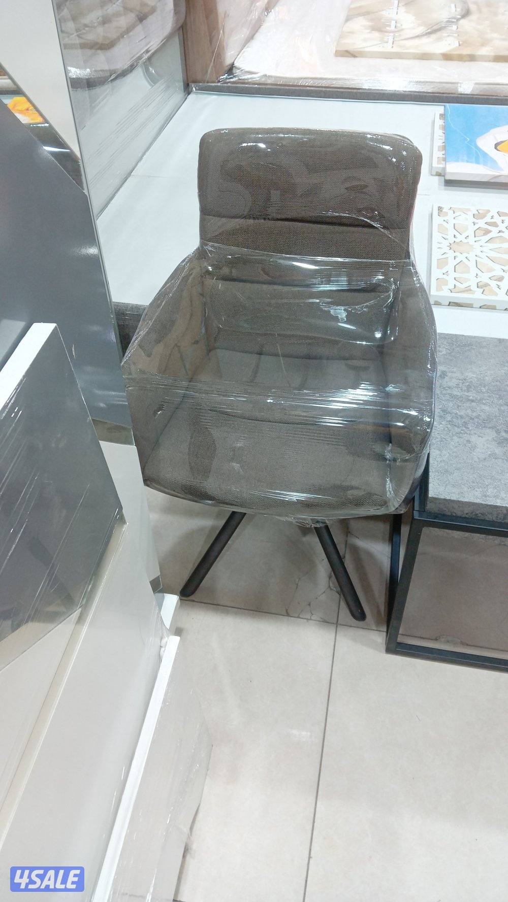 شراء الأثاث المستعمل وغرف النوم0