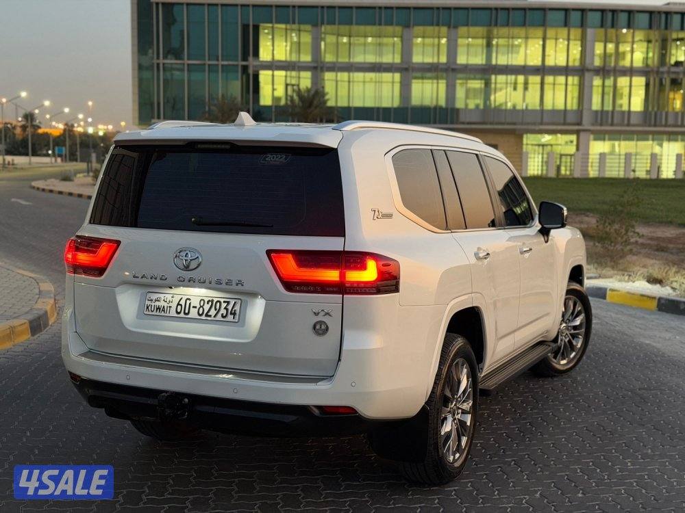 لاند كروزر 2022 VX4
