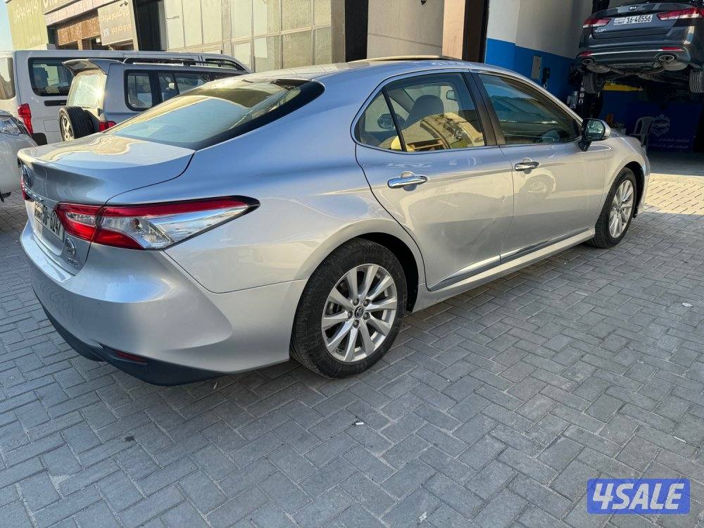 للبيع كامري 20182