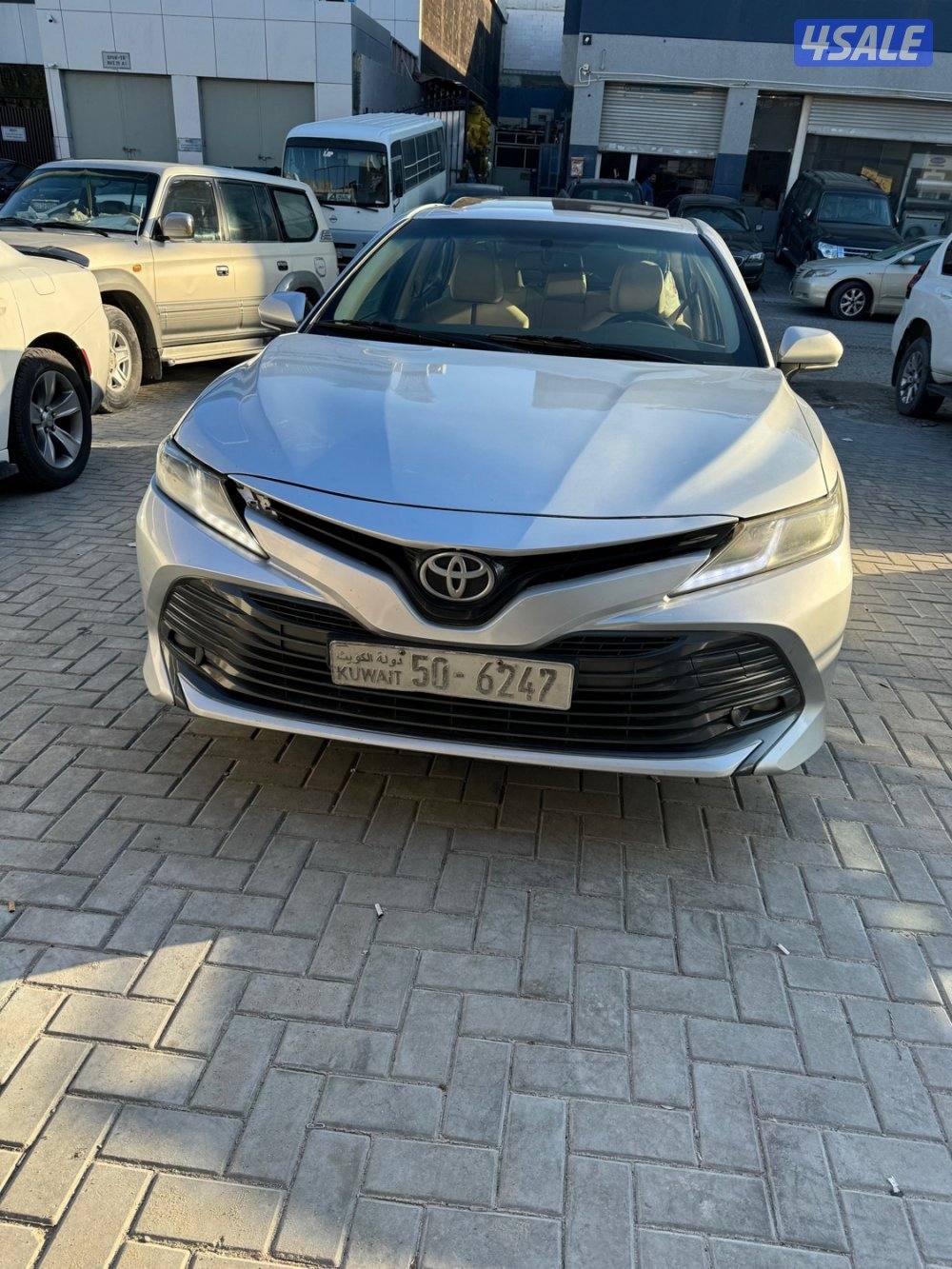 للبيع كامري 201810