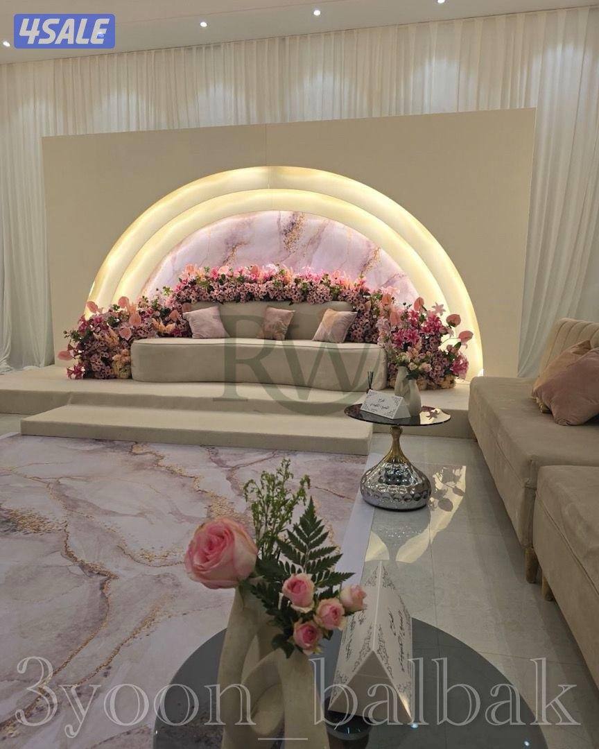 تاجير كراسي مخمل  و كنبات مع طاولاتهم -دي جي -كوش -تصوير -فاليه -زينه7