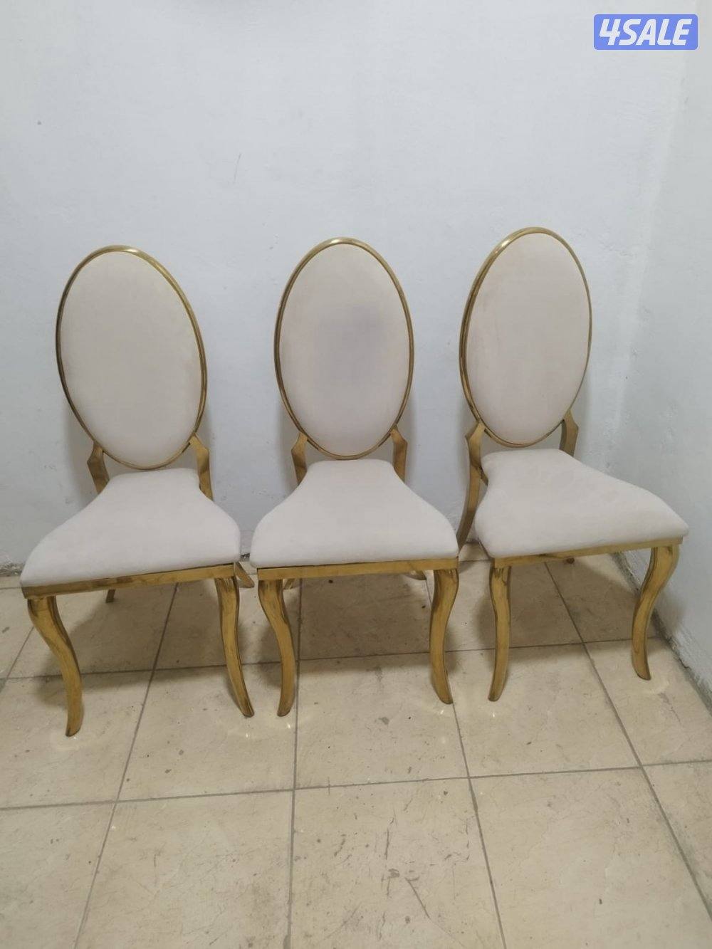 تاجير كراسي مخمل  و كنبات مع طاولاتهم -دي جي -كوش -تصوير -فاليه -زينه11