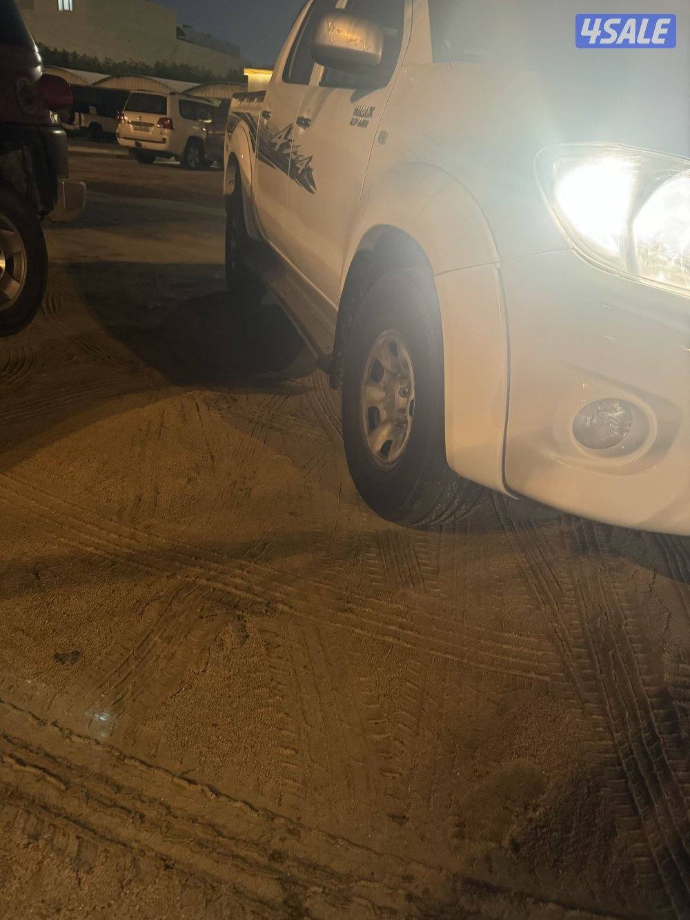 هايلكس موديل ٢٠١١ تماتيك1