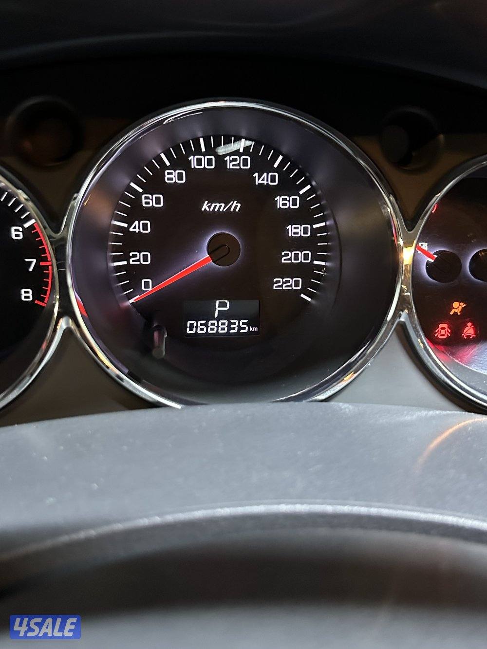 سيارة نظيفة جداً شرط الفحص13