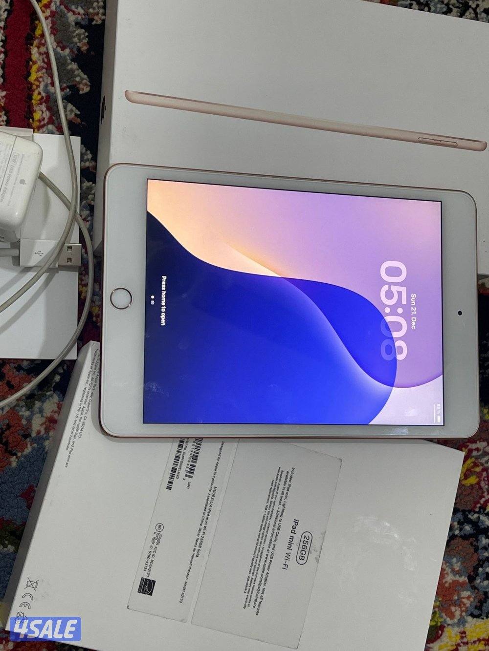 ايباد ابل ميني 5 الخامس 256 قيقا بطارية 95 مع الاغراض كامله الاصليه4