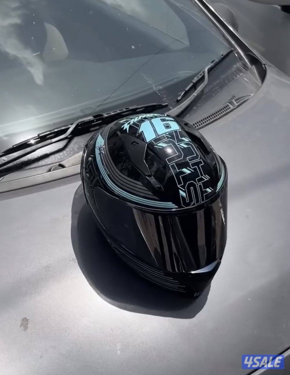 New helmet never used0