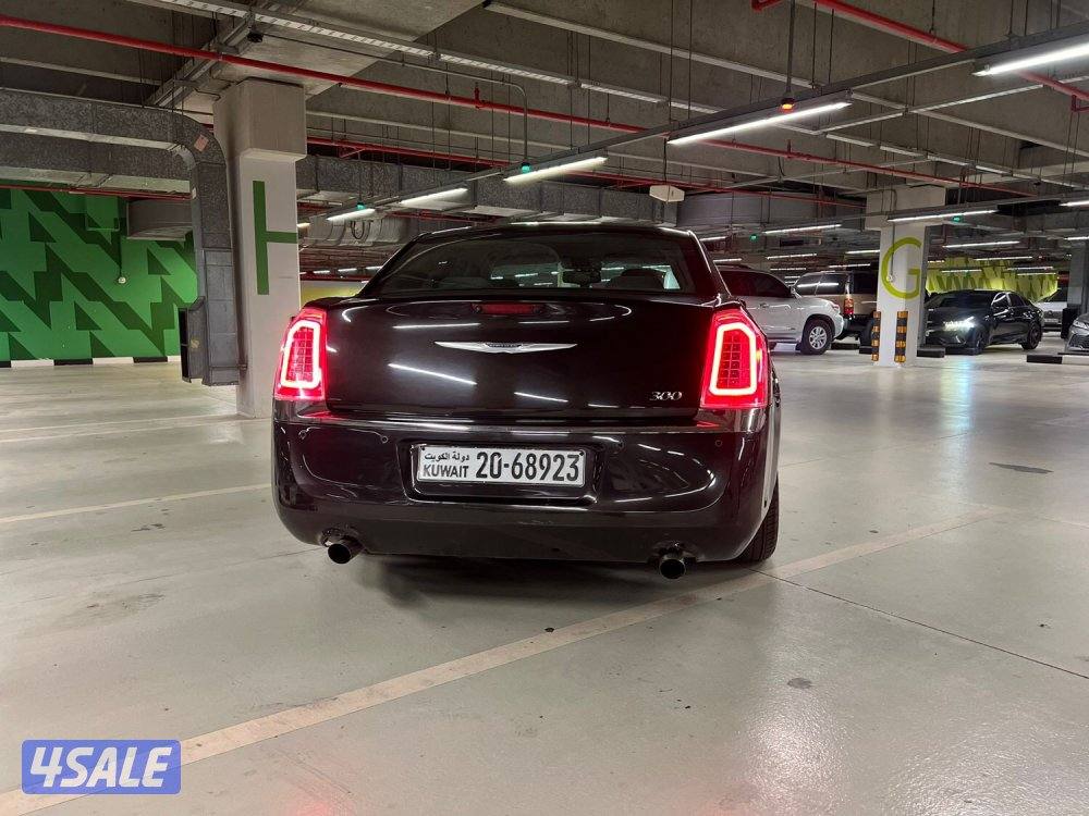 Chrysler 300 V8 hemi 2013 For Sale3