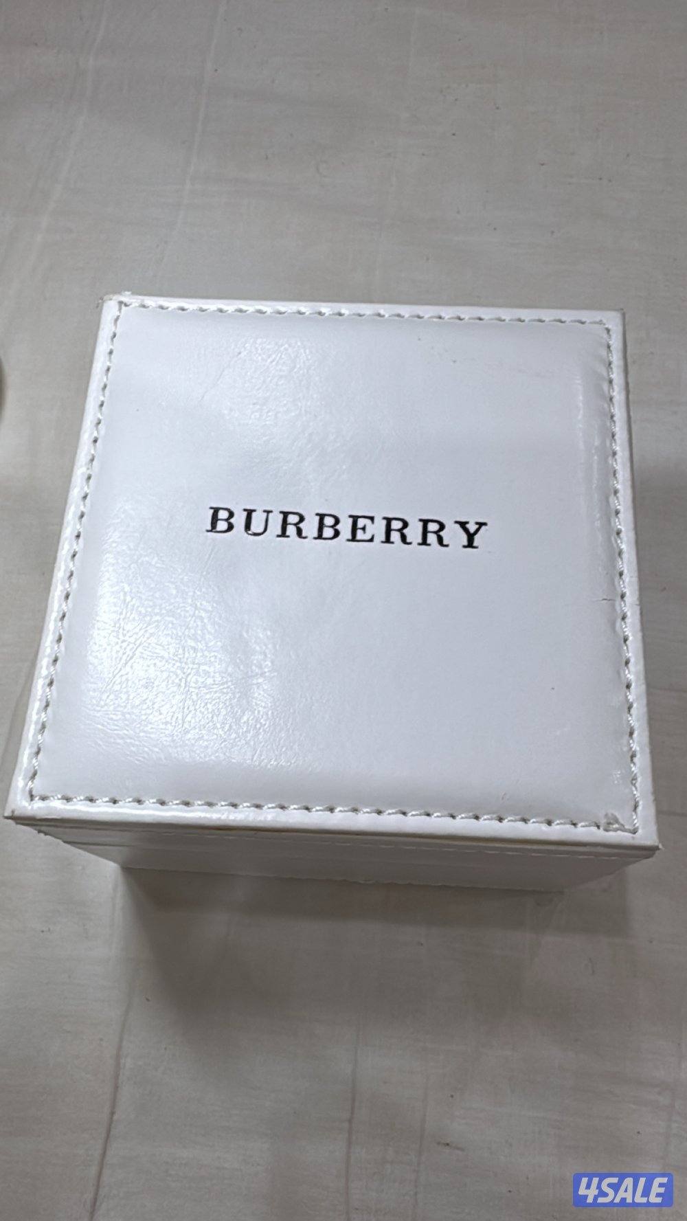 ساعة Perry Perry سويسرية أصلية نادرة وموقوف إنتاجها15