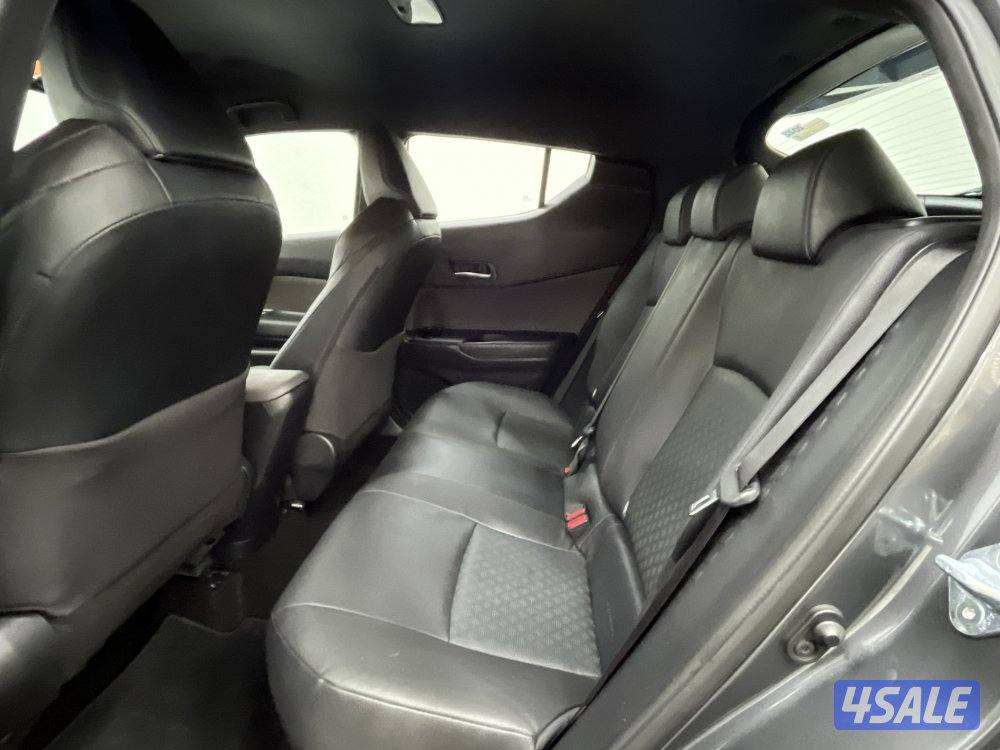 TOYOTA C-HR_HEV HIGH OPTION3