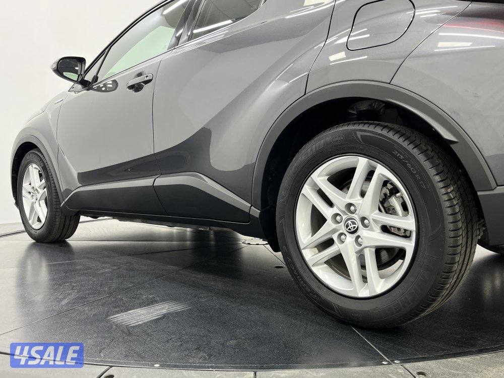 TOYOTA C-HR_HEV HIGH OPTION9