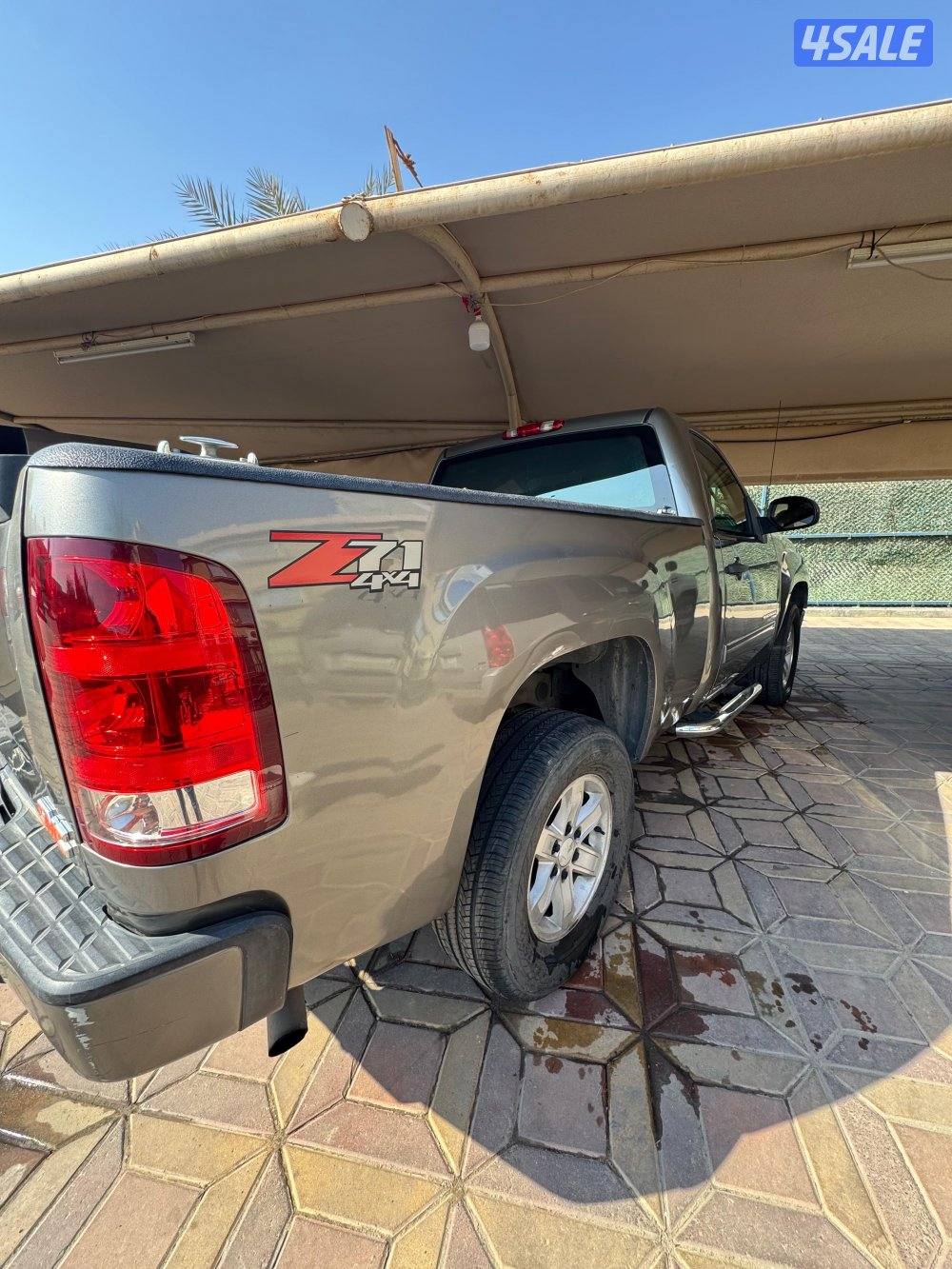 للبيع سييرا ٢٠٠٩ دبل5