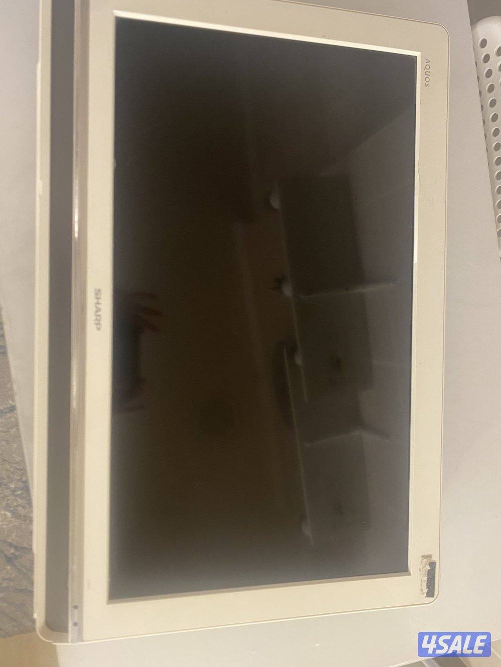 للبيع تلفزيون باناسونيك 50 بوصة و تلفزيون شارب 32 بوصة1