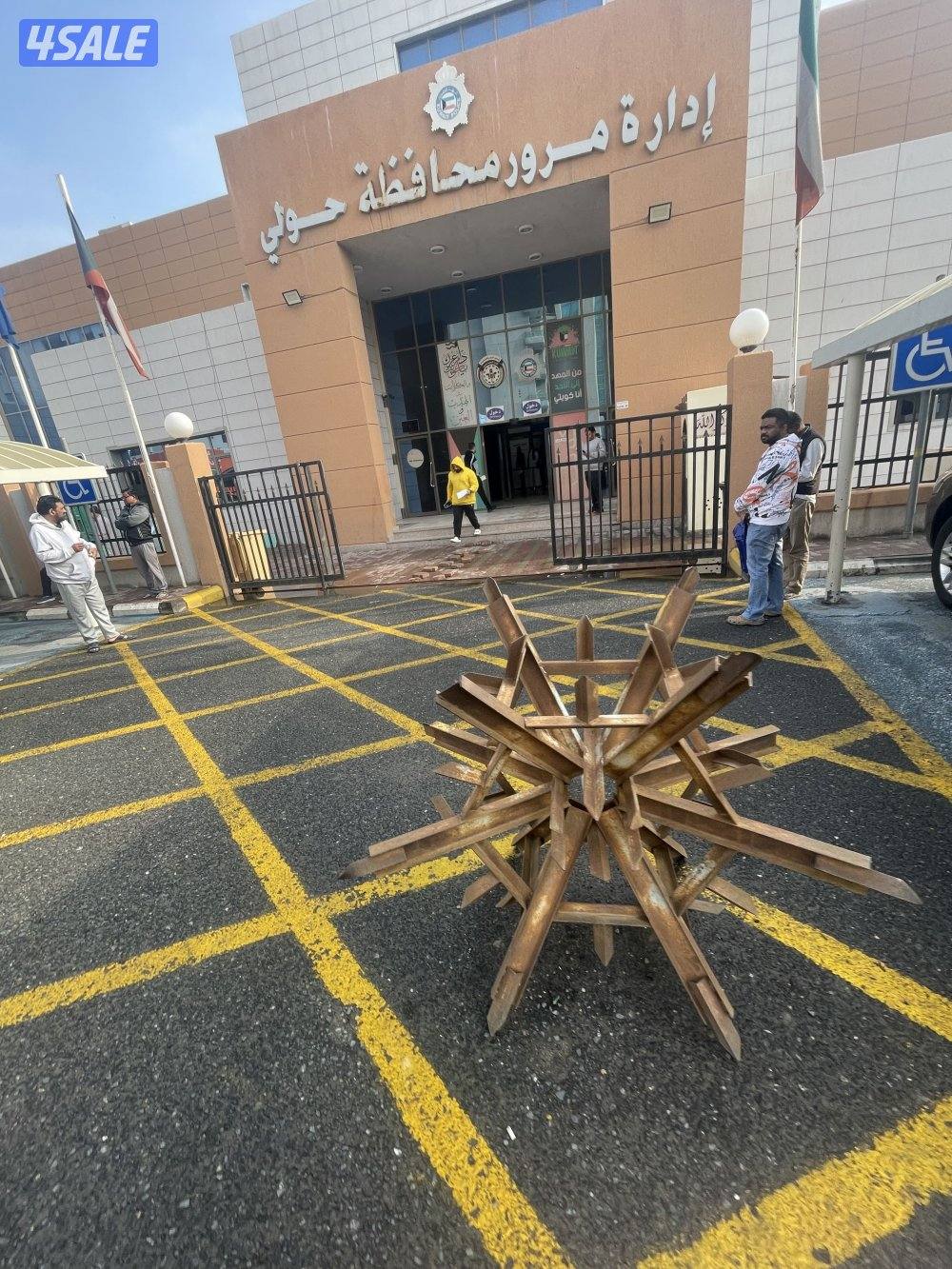 شاب فلسطيني ابحث عن عمل جامعي ومستعد للعمل فورا0