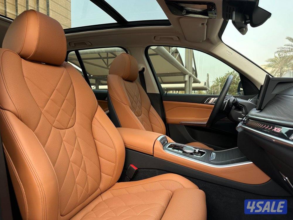 للبيع BMW X5 4.0i XDRIV موديل 2024 وارد الغانم8