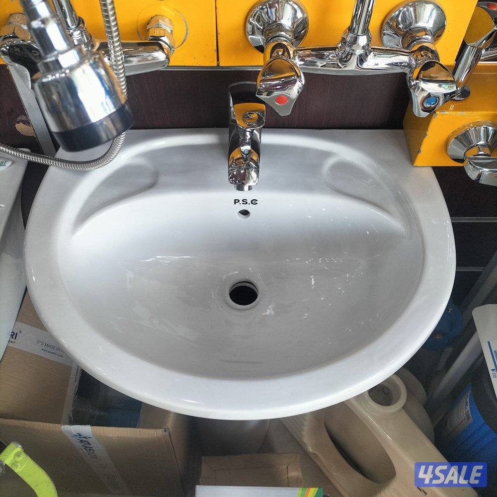 فني ادوات صحيه3