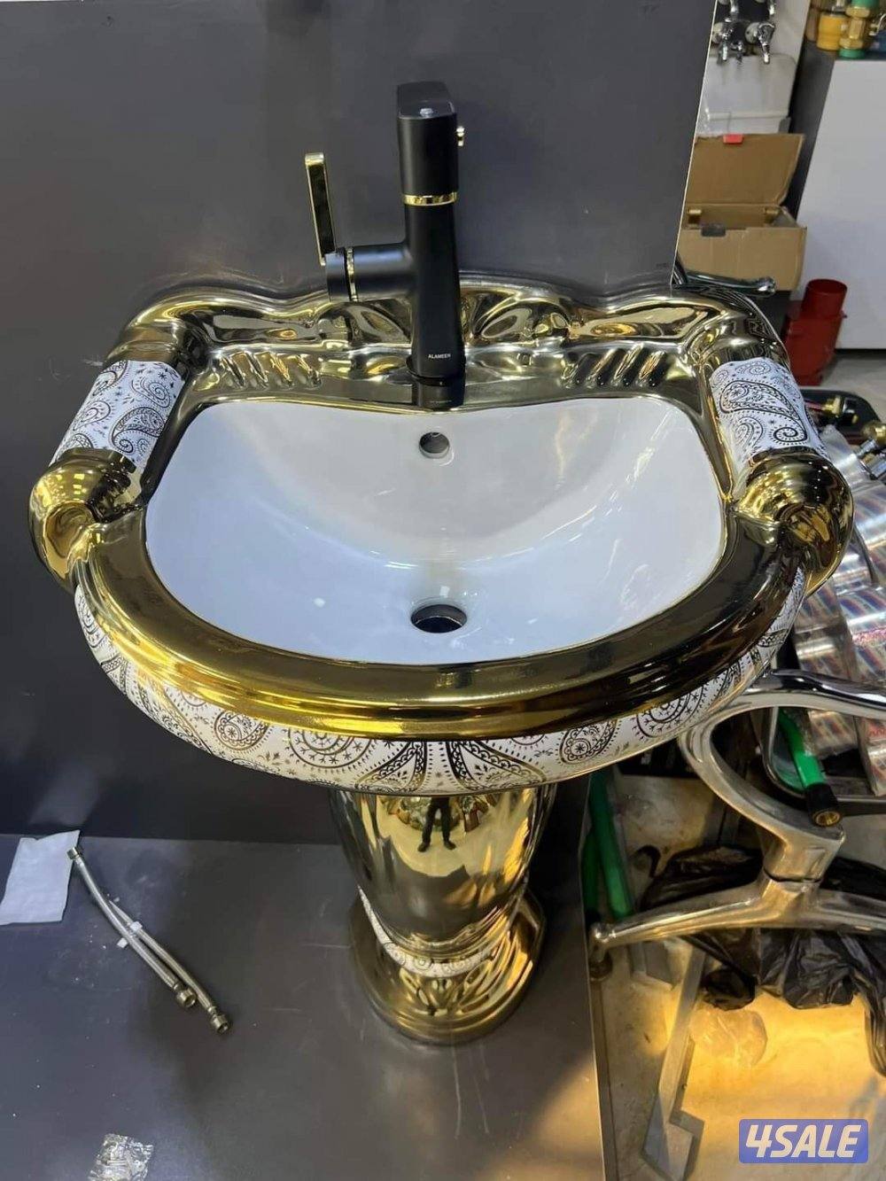 فني ادوات صحيه5