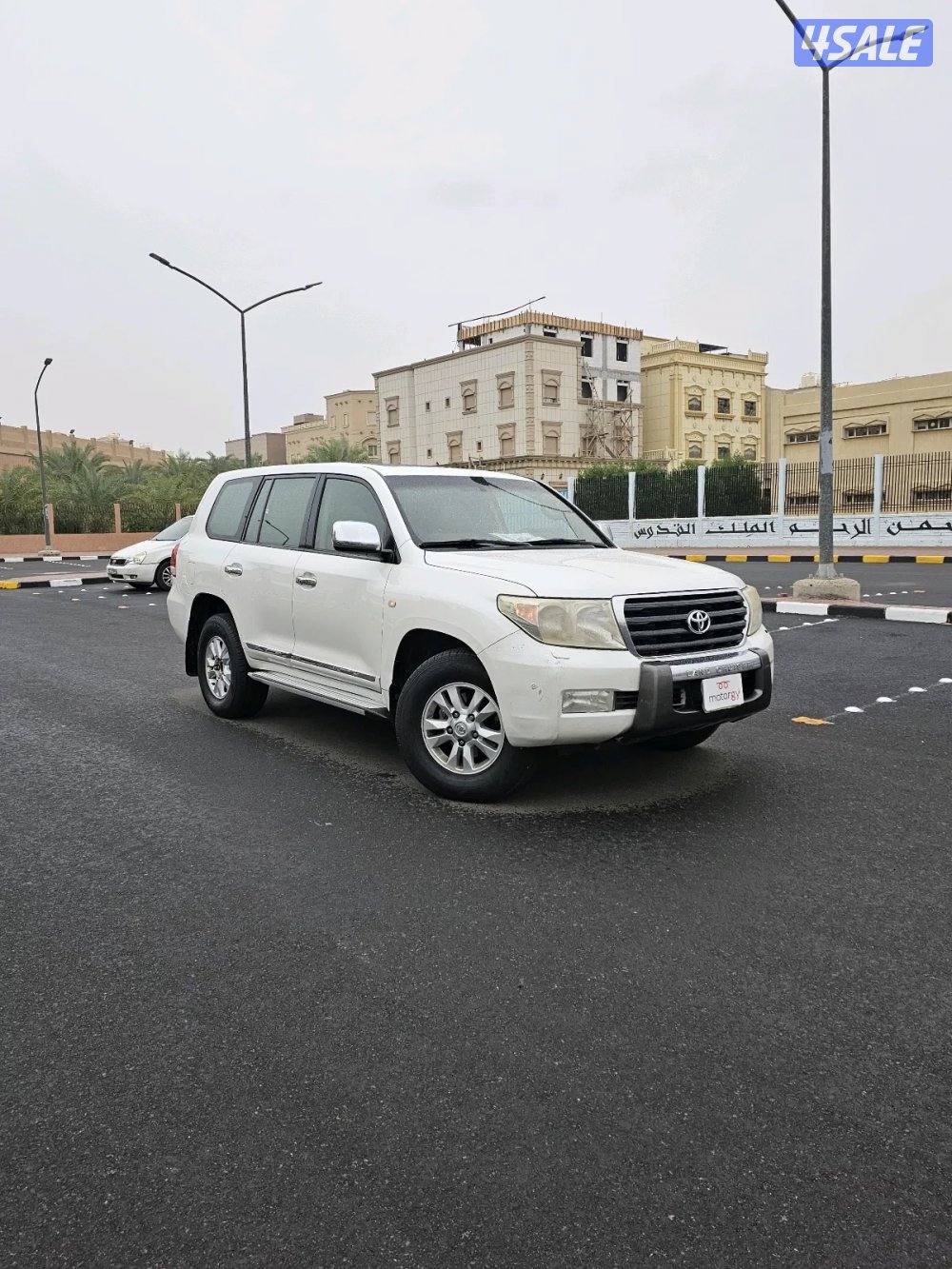 لاند كروزر GXR 20100