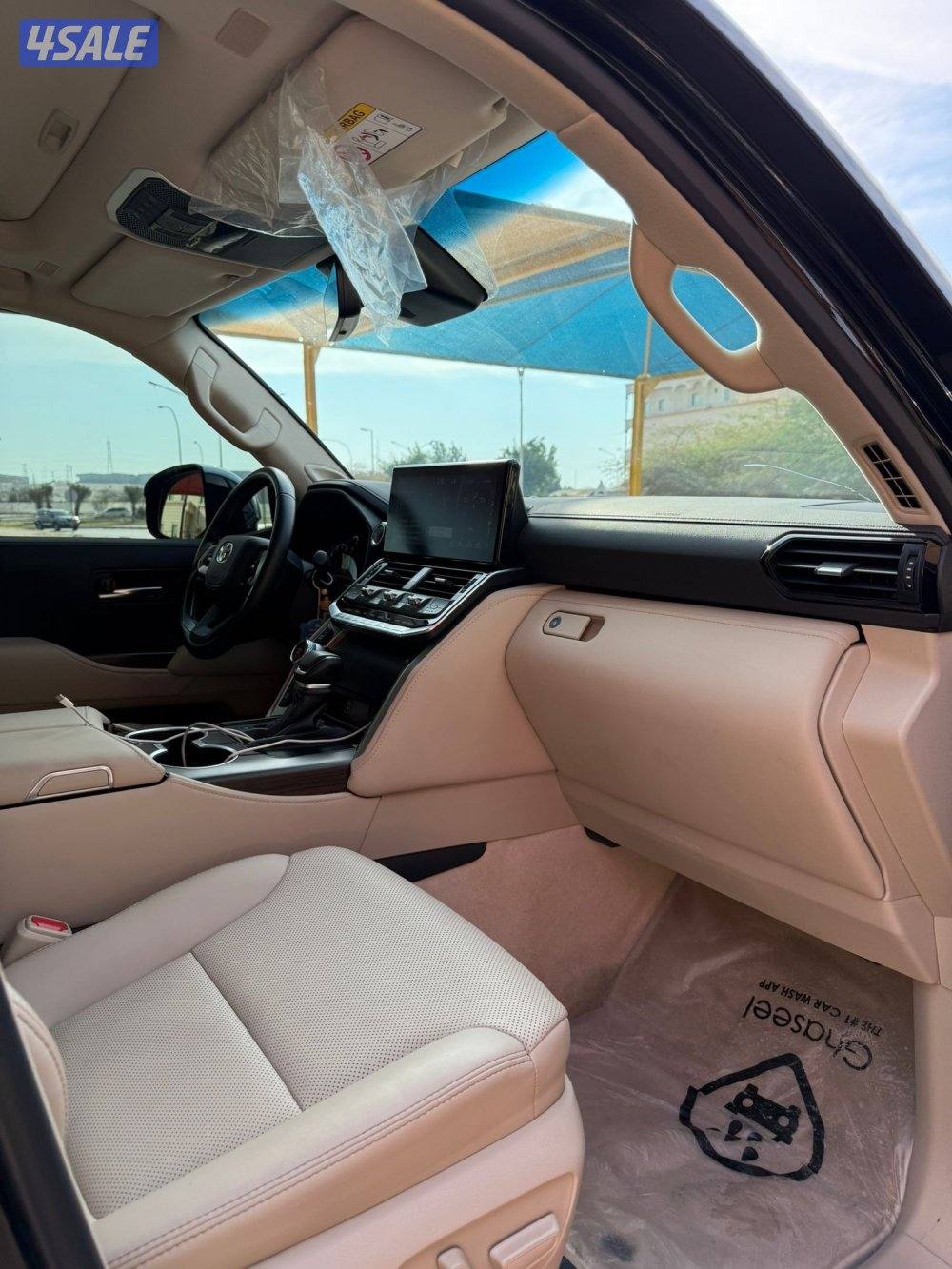 لاند كروز 2024 ايرو Sتون تيربو بحاله الوكاله عداد 110 الف8