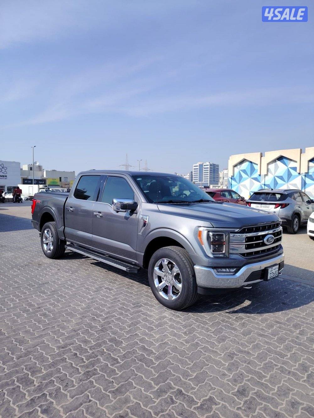 وانيت فورد لاريت 2023 بحاله الوكاله عداد 24 الف0