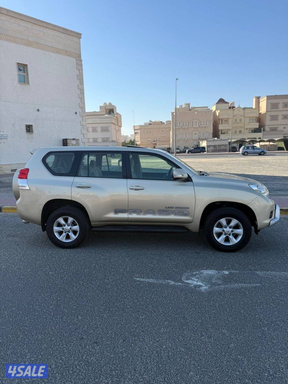 برادو TXL الساير 2010 بحاله الوكاله عداد 213 الف5