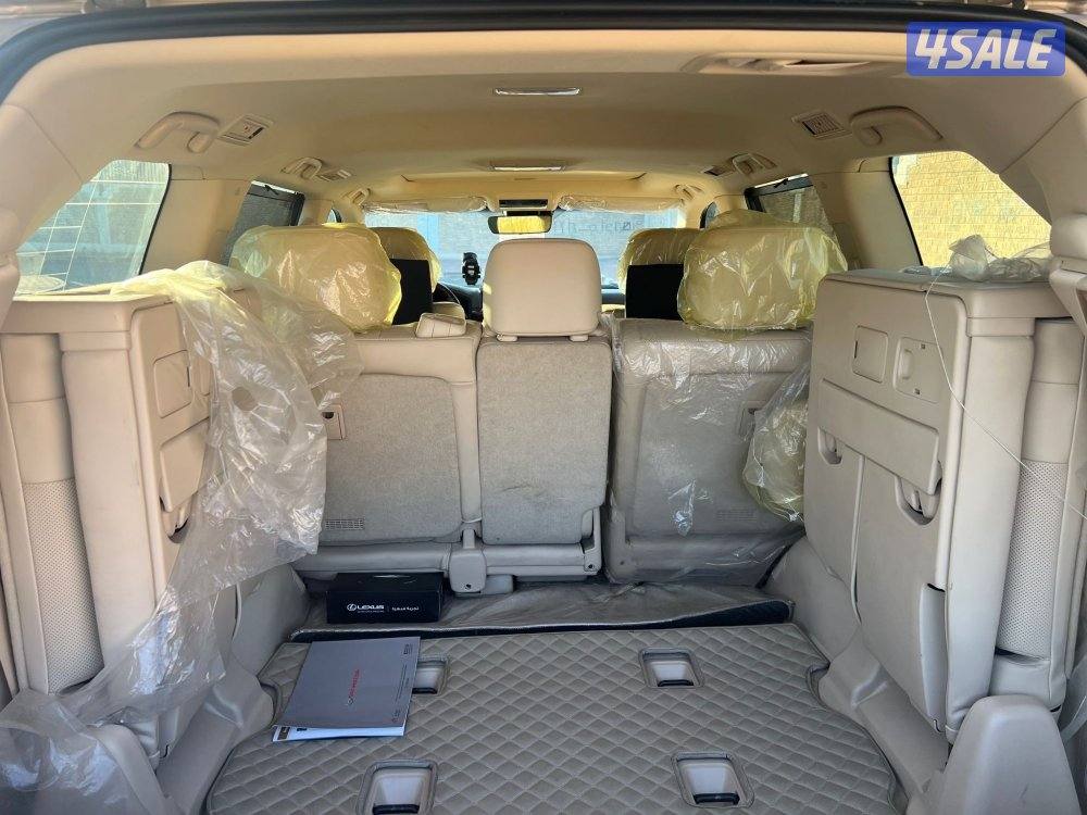 لكزس LX570 الساير 2019 درجه اولى بحاله الوكاله عداد 129 الف8