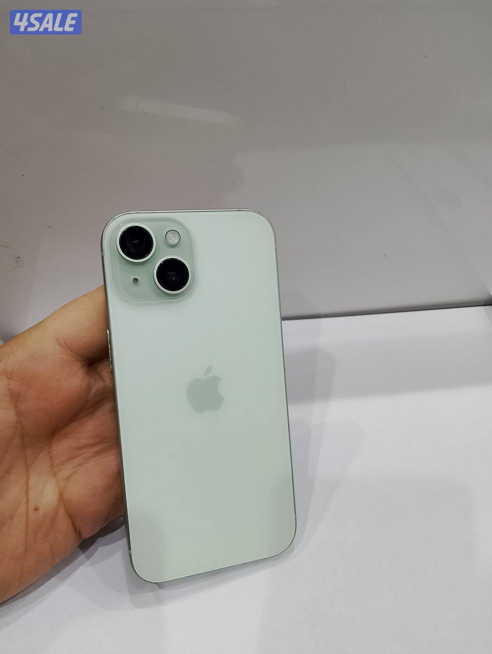 ايفون 15 عادي 128 جيجا2