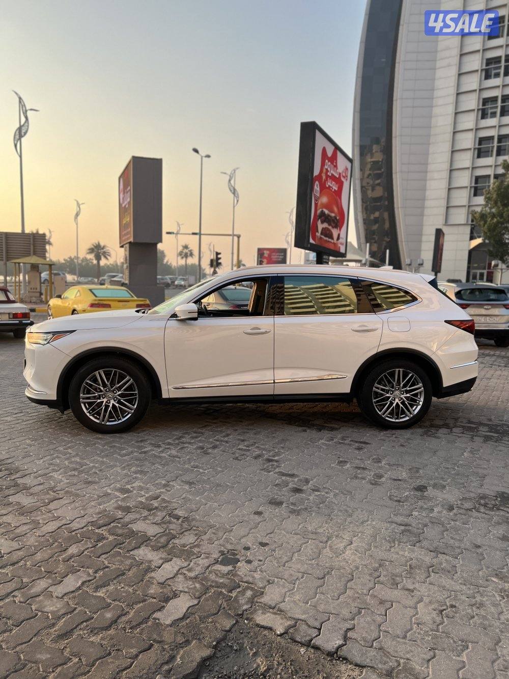 للبيع جيب اكيورا بحالة ممتازة2