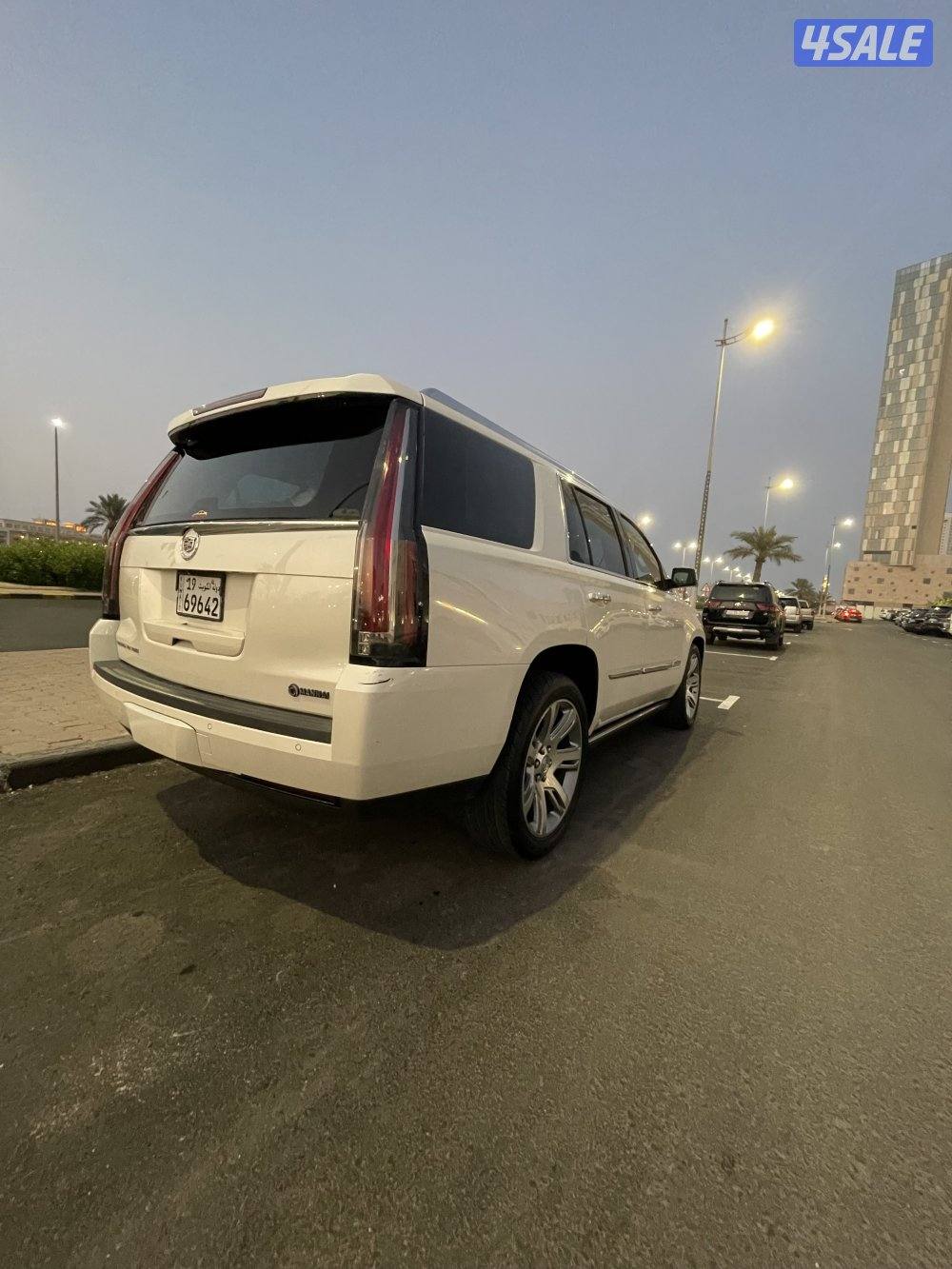 للبيع اسكاليد3