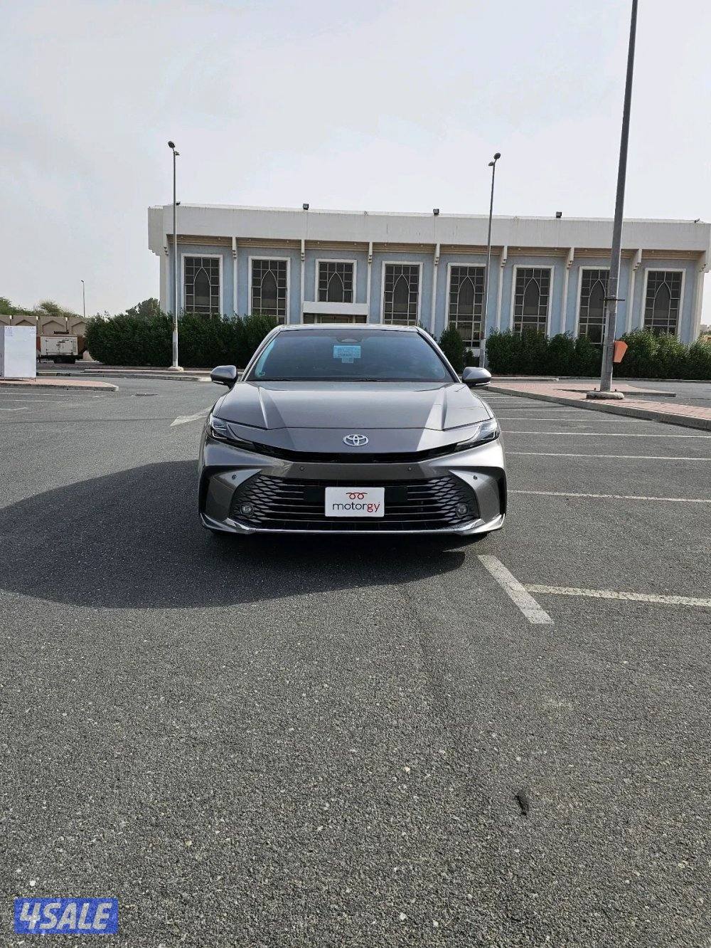 Toyota Camry GLE 20250